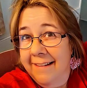 Meet your Posher, Vicky